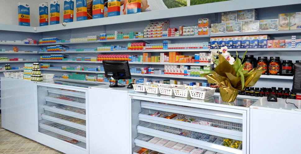 Balcão e Gôndola para medicamentos